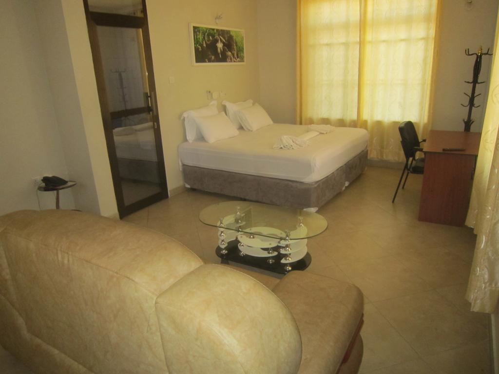 Fq Hotel Limited Dar es Salaam Luaran gambar